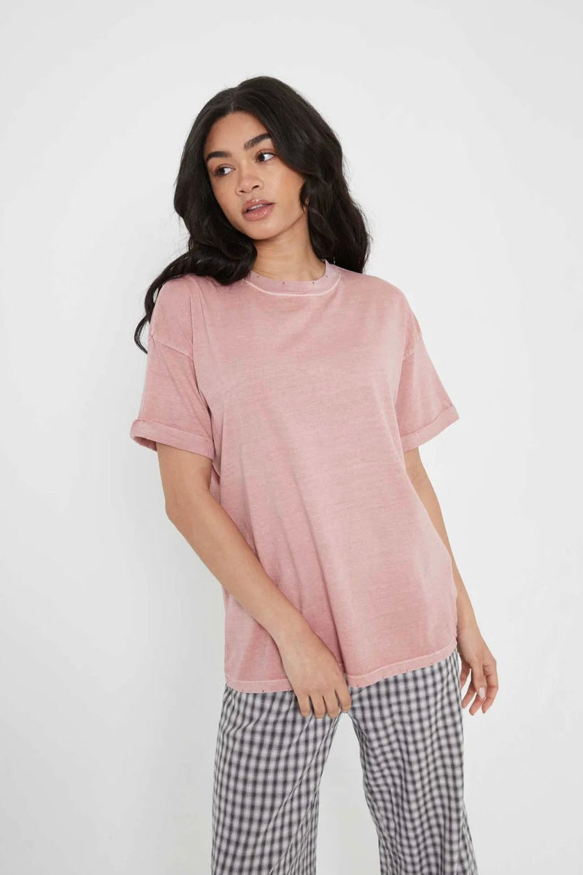 The Boyfriend Tee in Dusty Pink. 100% cotton fabric. Pigment dyed for a vintage look. Soft, high quality material. Hand grinded edges - Rolled sleeves. Oversized, "boyfriend" style fit