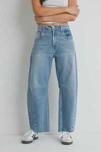 I’m Obsessed Barrel Jeans